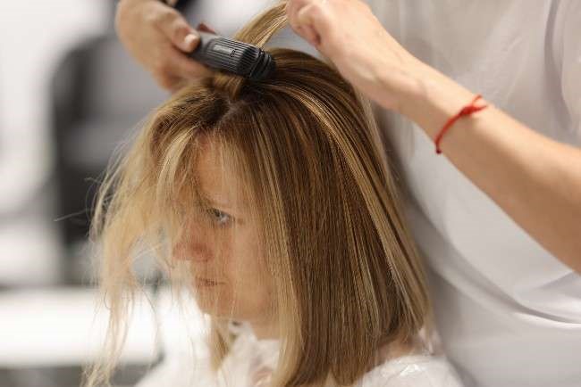اگر کراتینه برزیلی مو را بشویید چه اتفاقی می‌افتد؟ کراتین مو برزیلین بلواوت چیست ..یکی از گران ترین درمان ها در سالن است. بنابراین